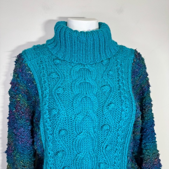 Vintage Handmade Cableknit Turtleneck Sweater Size Medium - Picture 2 of 12